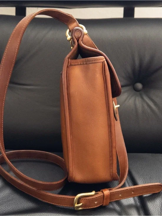 Vintage Coach 1992/93 Murphy Crossbody Bag in British Tan - Picture 9 of 14